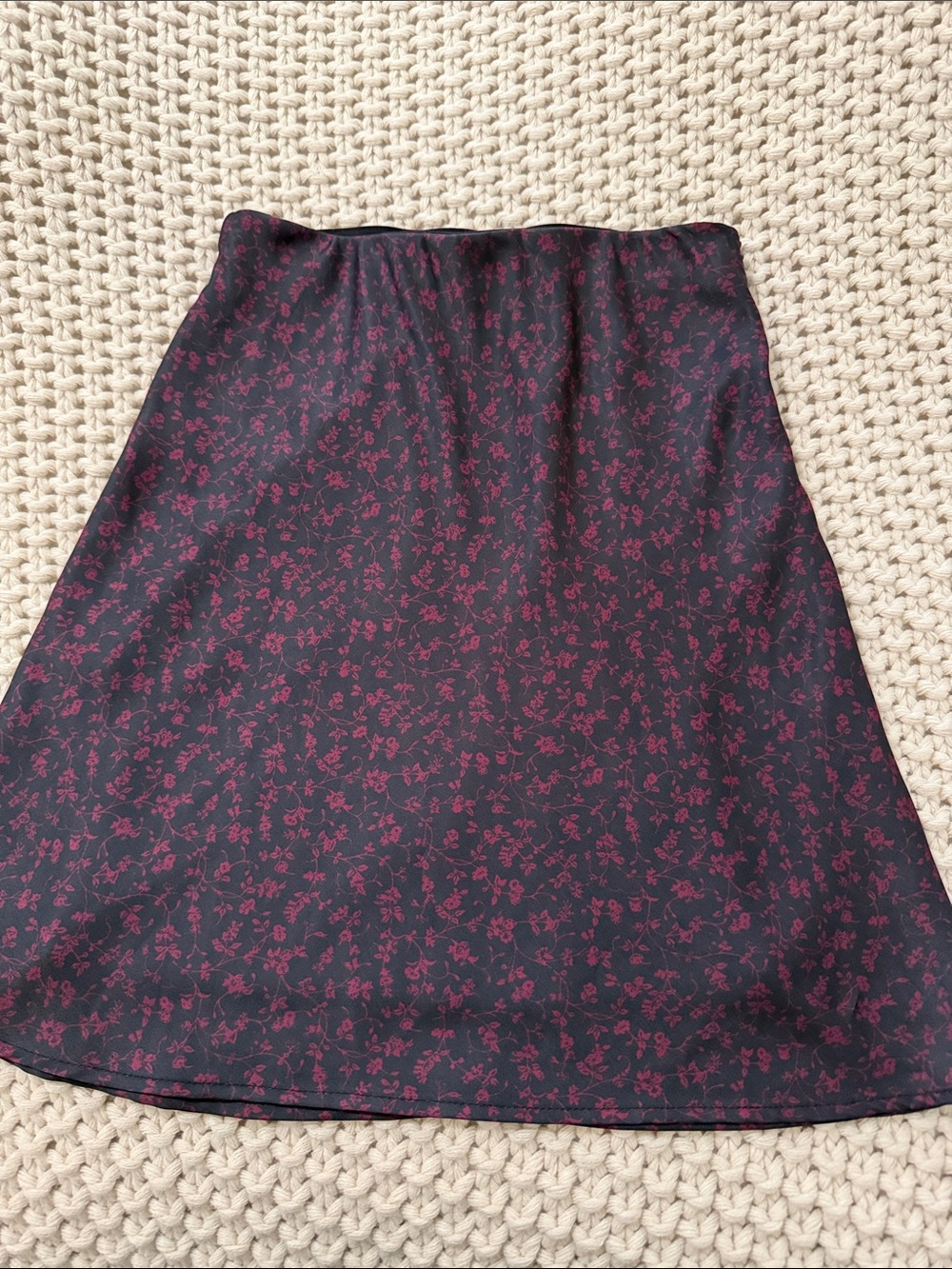 Urban Outfitters Black A-Line Mini Skirt with Black & Maroon Floral Print - XS